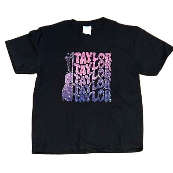Taylor Swift T-Shirt - Size Small - NWOT - Picture 1 of 4